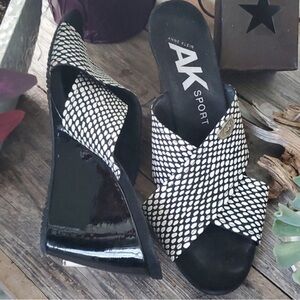 Anne Klein black & white wedge sandals, 10